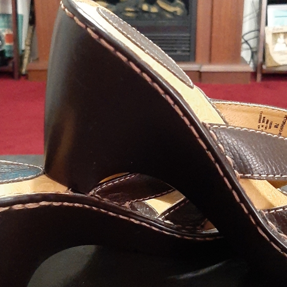 Shoes - Picture 6 of 6